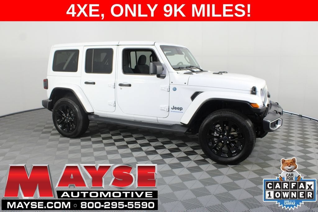 2025 Jeep Wrangler 4xe Sahara in White — front three-quarter view