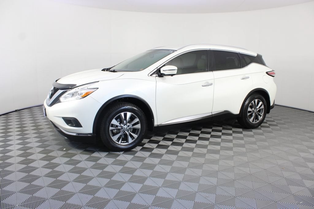 2016 Nissan Murano — side profile view